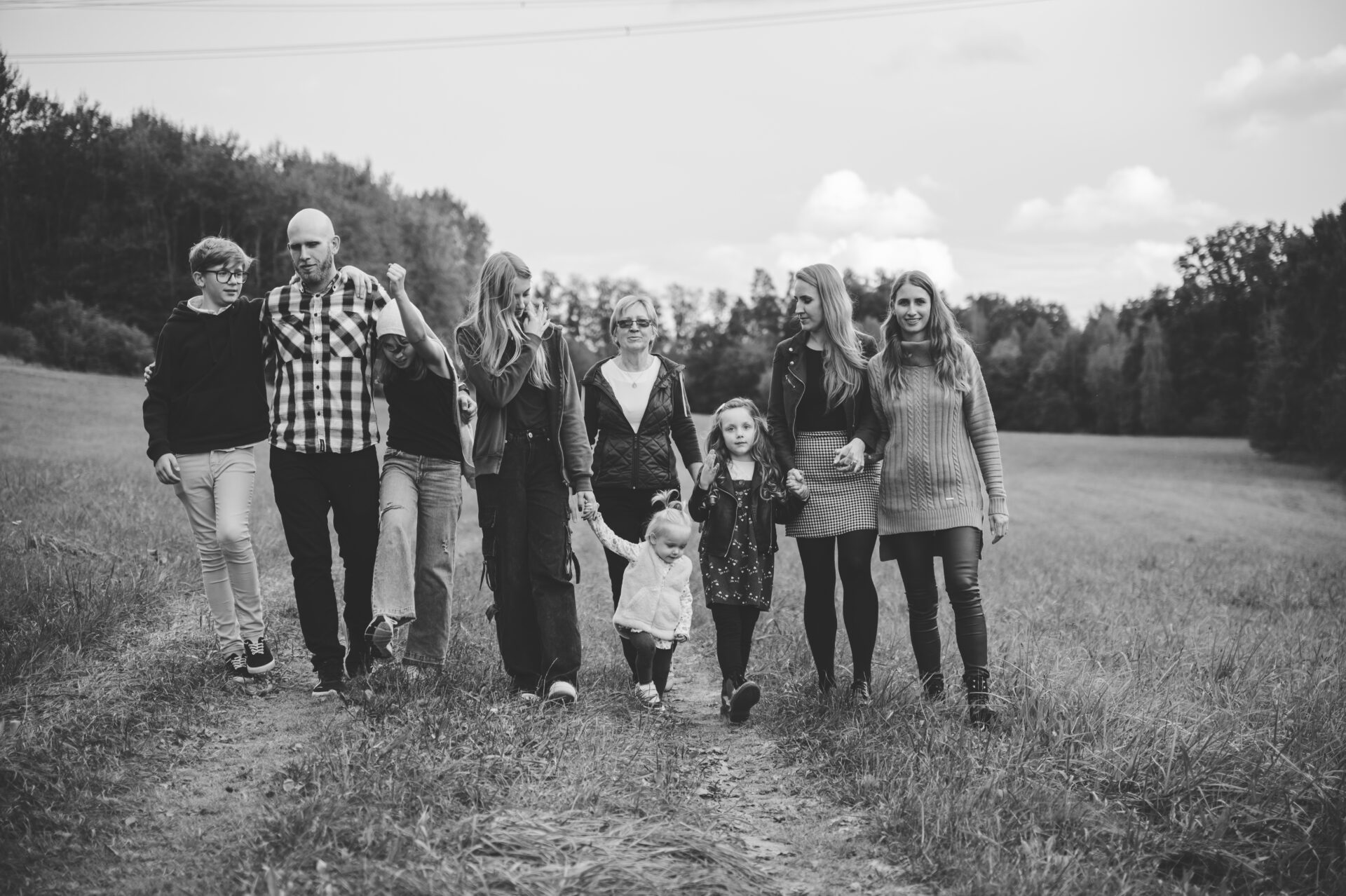30 f 1 | Rodiny